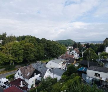 Moderne Wohnung mit Balkon in Arnsberg - frei ab 01.04.2025 - Photo 2