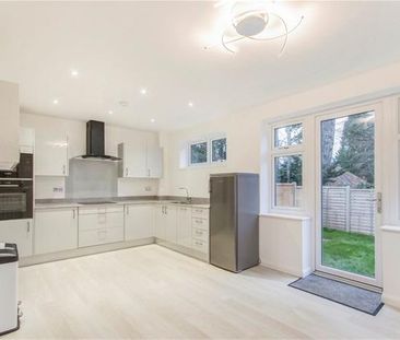 3 bedroom terraced house to rent - Photo 6