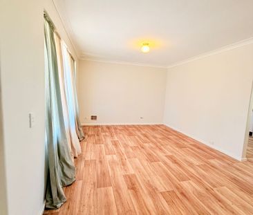 10 Serls Street, Armadale WA 6112 - House For Rent | Domain - Photo 2