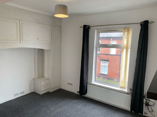 Victoria Street - Photo 1