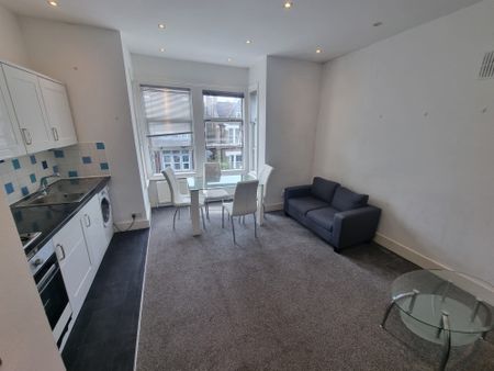 Greenhill Road, Harlesden, NW10 8UD, London - Photo 3