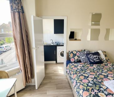Studio Flat, Wightman Road, N4 - Photo 2