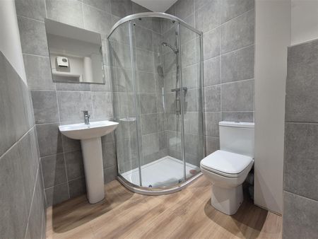 1 Bed Flat - Photo 5