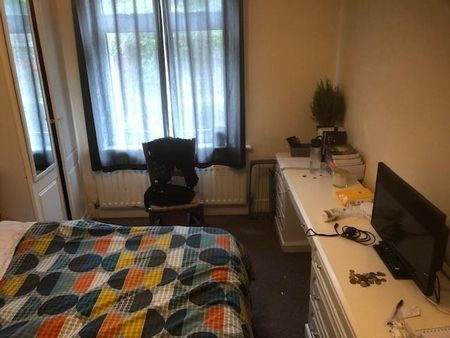 6 bedroom house to rent - Photo 4