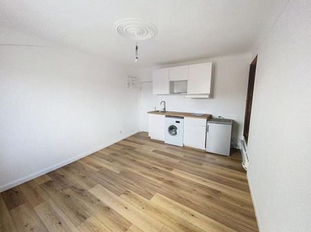 Location Appartement 1 pièce Meublé 19m² BRIGNOLES 83170 - Photo 2