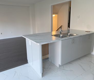 For Lease - 48 Prudhoe Terrace, Barrie, Ontario - Photo 6