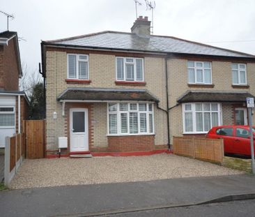 3 bedroom semi-detached house to rent - Photo 6