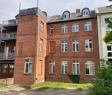 Wunderschöne Dachgeschosswohnung mit 3 Zimmern und großer Dachterrasse - Photo 6
