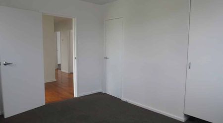 Pukekohe, 3 bedrooms - Photo 3