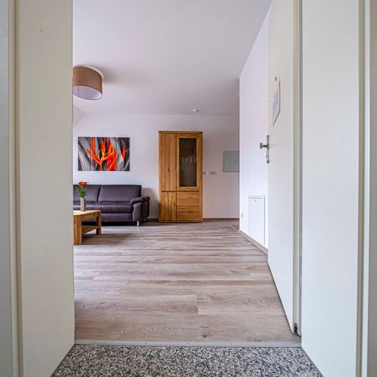 Modern möblierte Altstadtmaisonette in ruhiger Lage - Photo 1