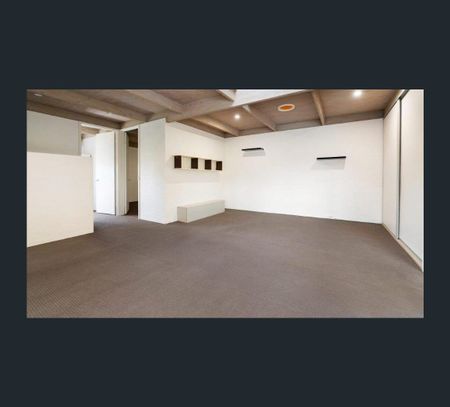 7 Chifley Street, Wodonga, Vic 3690 - Photo 2