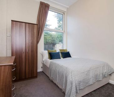 1 bedroom in a house share to rent - Photo 6