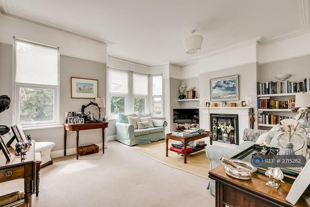 2 bedroom flat to rent - Photo 1