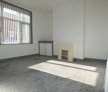 Moon Avenue - Photo 1