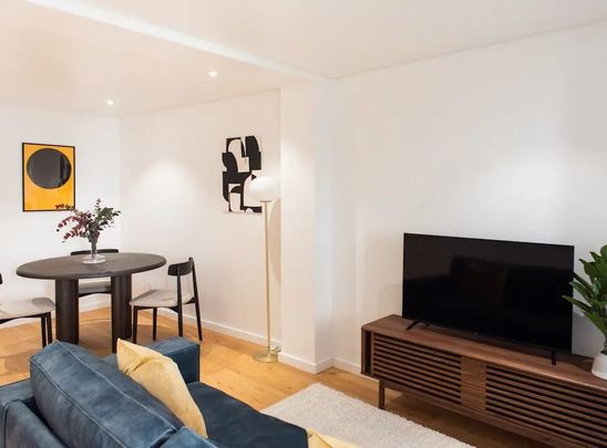 Rua da Mãe de Água, Lisbon, Lisbon 1250-264 - Photo 1