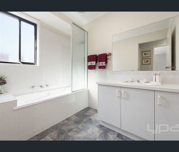 Great Family Home! - Photo 5