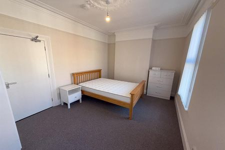 10 Chadwick Street, Belfast BT9 7FD - Photo 4