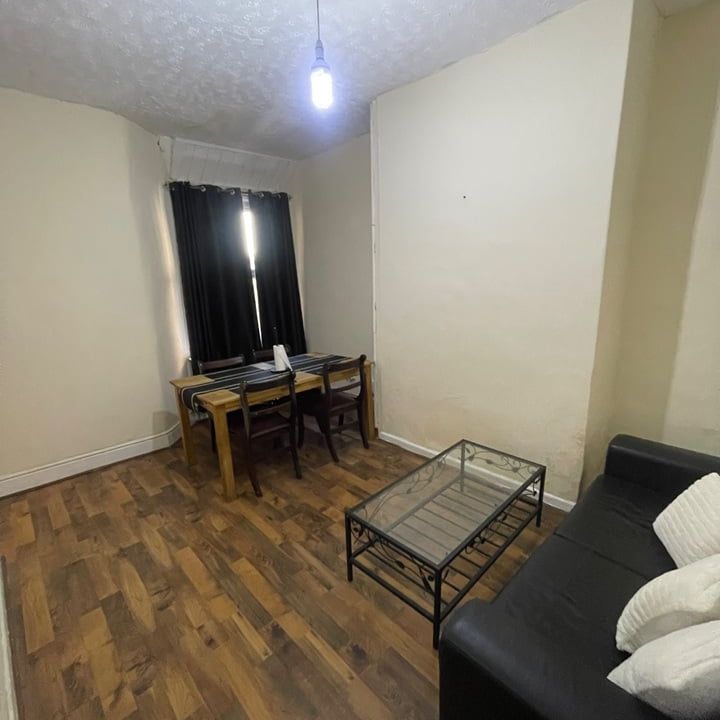 3 Bed Terraced House, Kensington Street, M14 - Photo 1