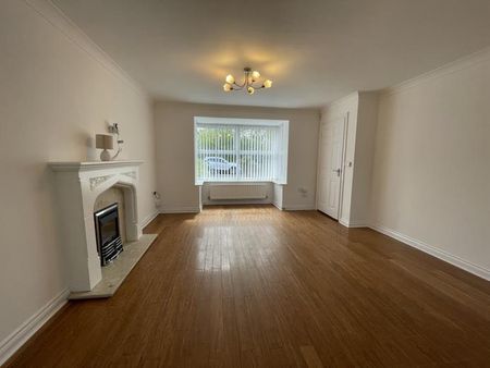 6 bedroom detached house to rent - Photo 2