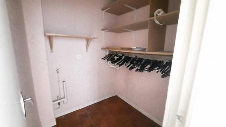 Location Appartement 3 pièces 67m² CASTRES 81100 - Photo 5