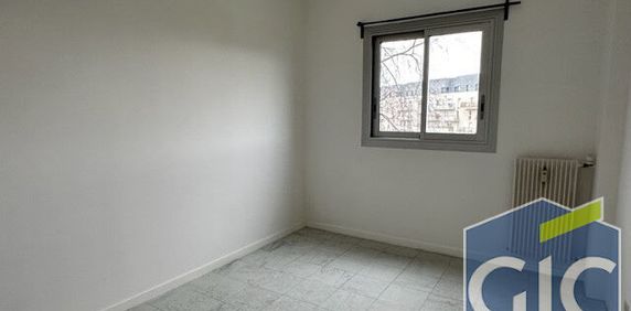 Location Appartement 2 pièces 47m² - Photo 2