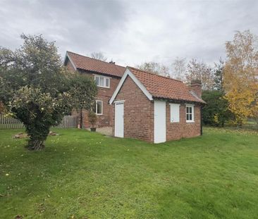 Main Street, Sand Hutton - Photo 4