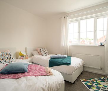 2 bedroom terraced house to rent - Photo 4