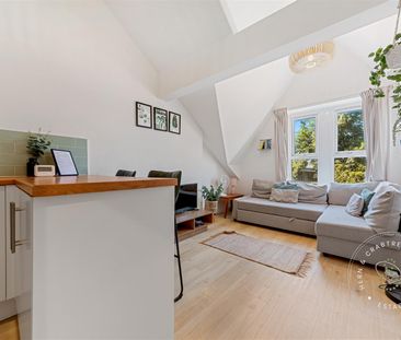 1 Bedroom Flat - Photo 2