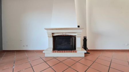 Lisboa, Lisbon 2655-319 - Photo 3