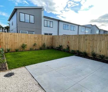 Mangere – 3 bedrooms - Photo 2