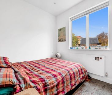 1 bedroom Flat To Let - Photo 5