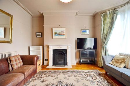 4 bedroom terraced house to rent - Photo 4