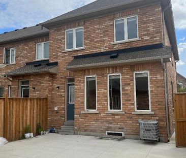 For Lease - 16 Saint Dennis Road, Brampton, Ontario - Photo 6