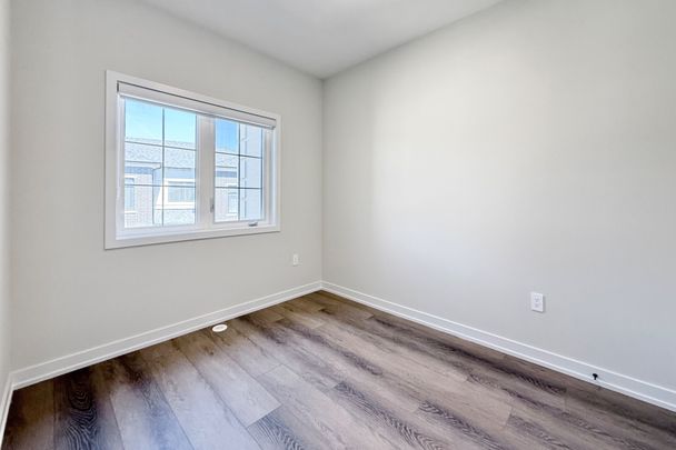 For Lease - 28 Bullata Lane, Richmond Hill, Ontario - Photo 1