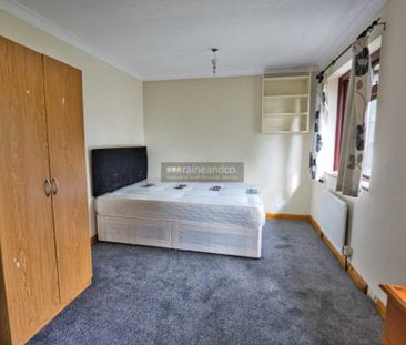 3 bedroom end of terrace house to rent - Photo 6