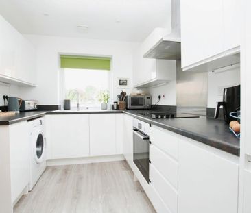 2 bedroom terraced house to rent - Photo 6