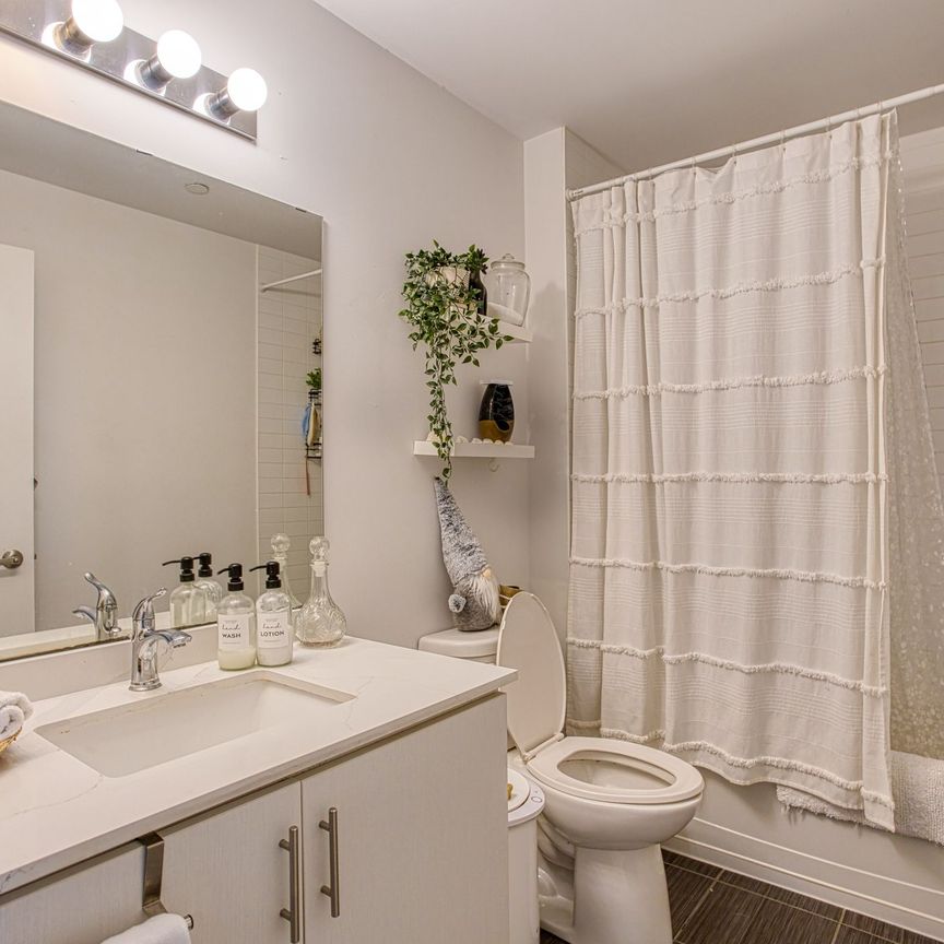 For Lease - 35 Southshore Crescent Unit# 130, Hamilton, Ontario - Photo 1