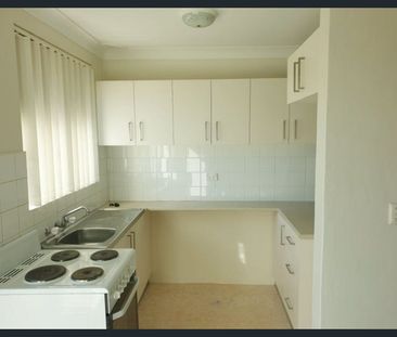 Two Bedroom Unit with Convenient Location! - Photo 3