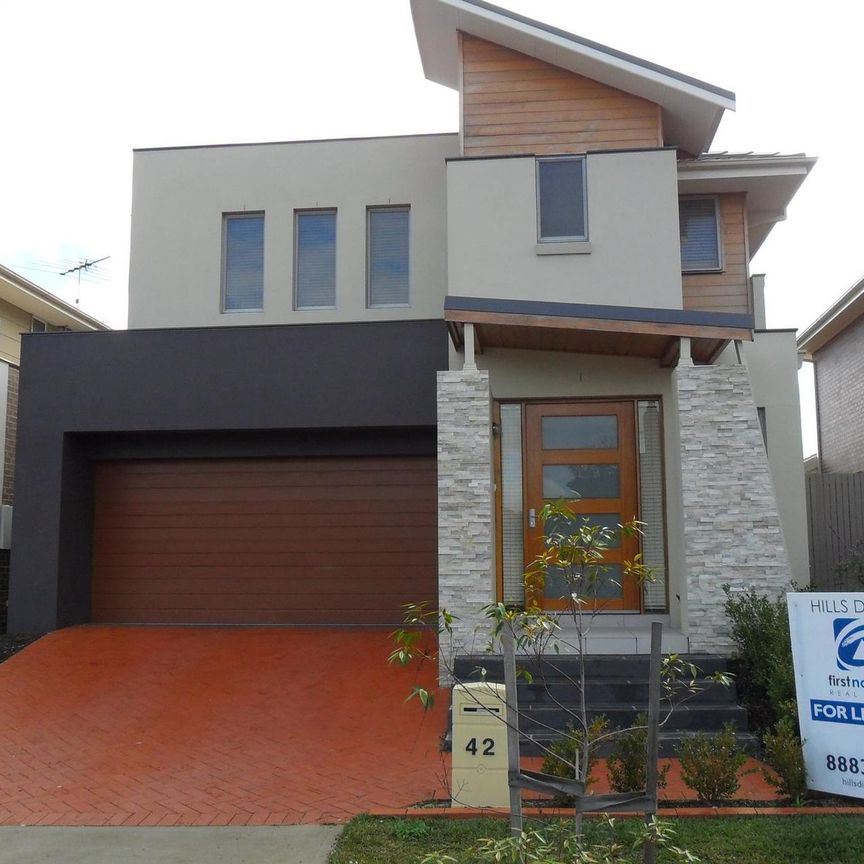 4 Bedroom Family Home - Photo 1