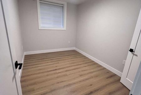 16632 18A Avenue, Surrey - Photo 4