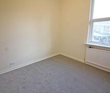 Chesham Road, BL9 - Photo 3