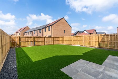 3 bed detached house to rent in Poppy Place, Great Park, NE13 - Photo 2