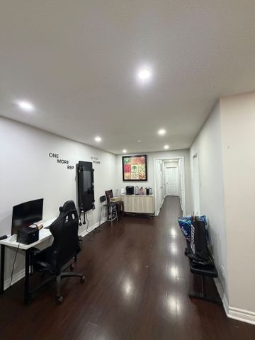 For Lease - 25 Four Leaf Drive, Toronto, Ontario - Photo 2