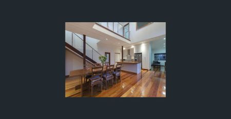 A home of generous proportions - A highly desirable location - Photo 2