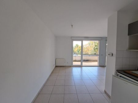Location Appartement 1 pièce Meublé 28m² VETRAZ MONTHOUX 74100 - Photo 3