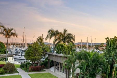 Waterfront Three Bedroom Apartment - Photo 5