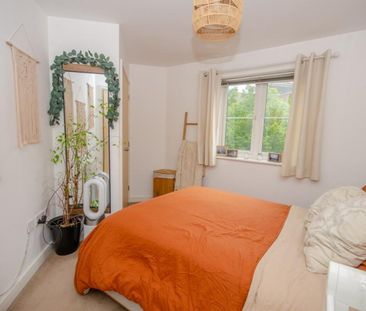 1 bedroom Flat To Let - Photo 5