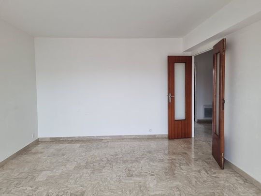 Location Appartement 3 pièces 70m² - Photo 1