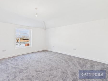 4 bedroom flat to rent - Photo 3