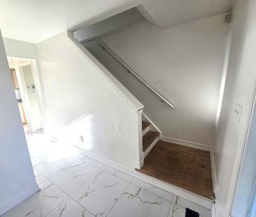 For Lease - 5 Murison Boulevard, Toronto, Ontario - Photo 6